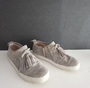 Kate Spade Gray Suede Tassel Sneakers Sz.6 M